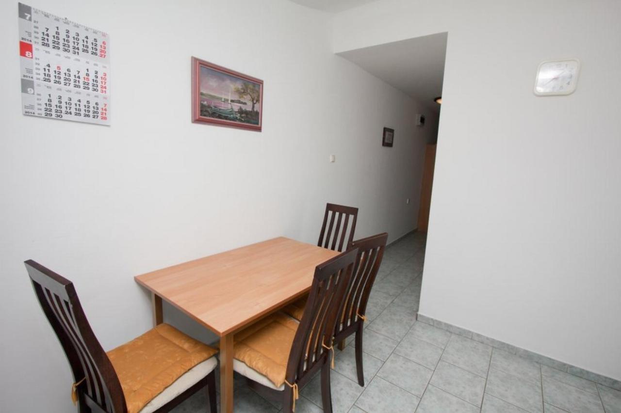 Apartments Bresina Povljana Extérieur photo