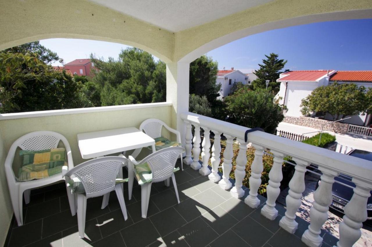 Apartments Bresina Povljana Extérieur photo